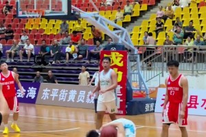 中国男篮与乌拉圭男篮热身赛，为何最后时刻让乌拉圭主帅如此暴怒